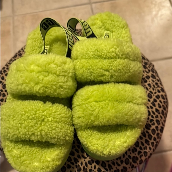 Fluffy Lime Green Kids Slides - Picture 2 of 3